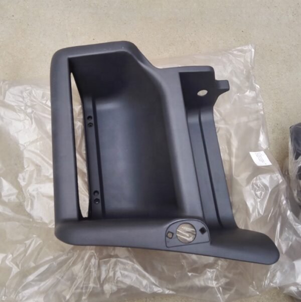 For Renault KERAX OEM 5010225392 LH Truck Footstep - Image 3