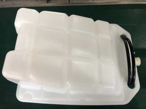 For IVECO truck EXPANSION TANK OEM 98426670 - Image 4